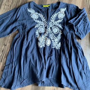 ROLLER RABBIT 3/4 TOP WITH EMBROIDERED FRONT